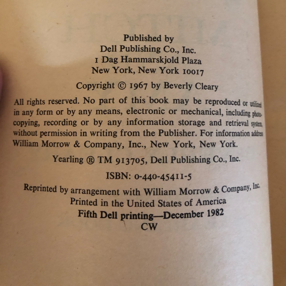 Beverly Cleary 'Mitch and Amy' Book 1967 edition soft cover - Picture 3 of 3